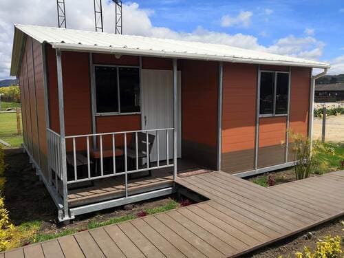 Casa prefabricada moderna con diseño premium